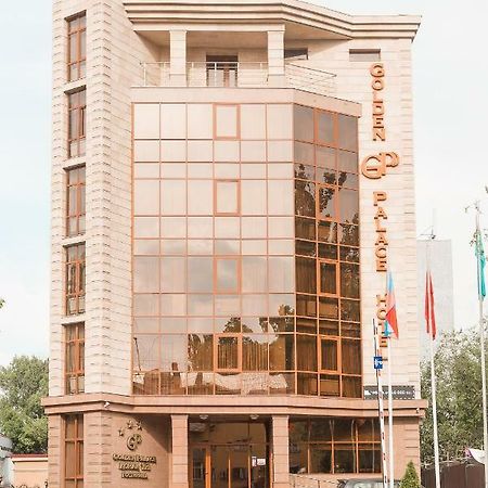 Golden Palace Hotel Almaty Bagian luar foto